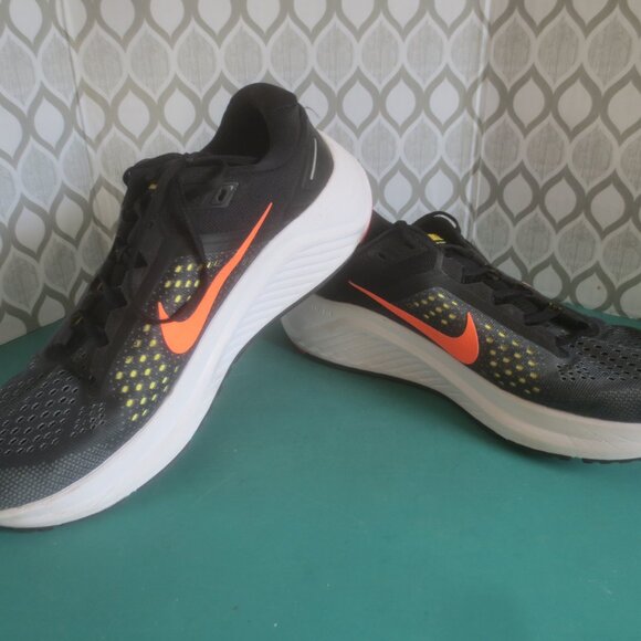 Nike Air Zoom Structure 23 Black CZ6720-006 Running Shoes - Size 11 Men's. - Picture 2 of 14